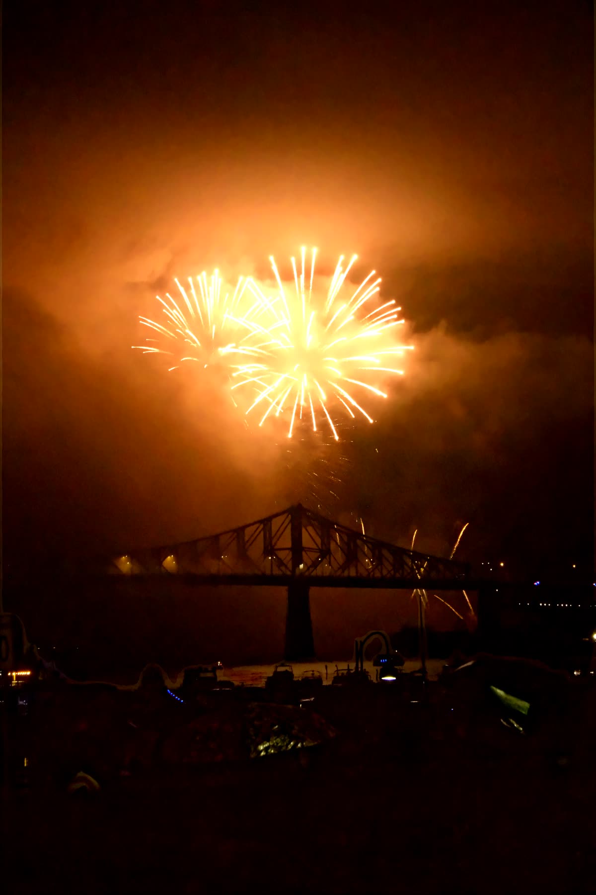 Fireworks over the Jacques-Cartier bridge — ZXY drone media